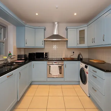 Hébergement de vacances Charming 2-bed House - 15 Mins Drive To Centre Cork