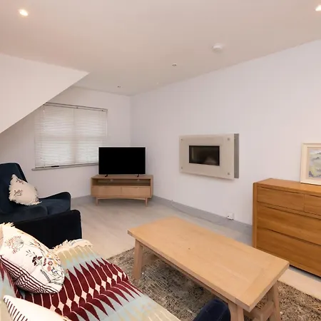 Hébergement de vacances Charming 2-bed House - 15 Mins Drive To Centre Cork