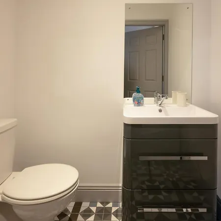 Hébergement de vacances Charming 2-bed House - 15 Mins Drive To Centre Cork
