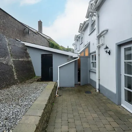 Hébergement de vacances Charming 2-bed House - 15 Mins Drive To Centre
